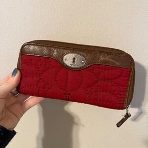 Vintage Fossil KeyPer Red Embroidered Floral Wallet